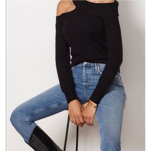 Evereve Black Off-the-Shoulder Knit Sweater Size L - Picture 2 of 9
